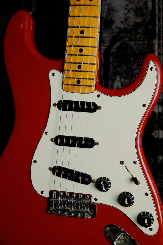 Fender International Series Stratocaster Morocco Red 1981 Vintage Guitar Pre-Owned