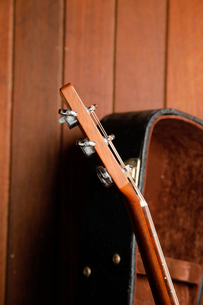 Martin OM-21 Orchestra Model Acoustic Guitar 2002 Pre-Owned