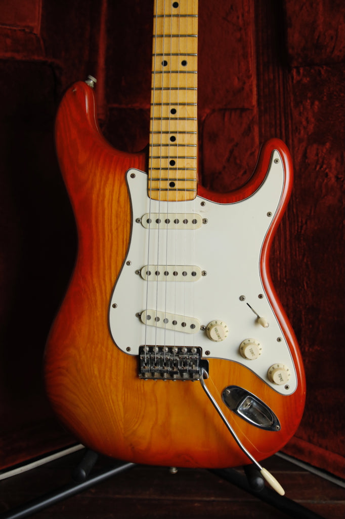Fender International Series Stratocaster Sienna Sunburst 1981 Vintage Guitar Pre-Owned