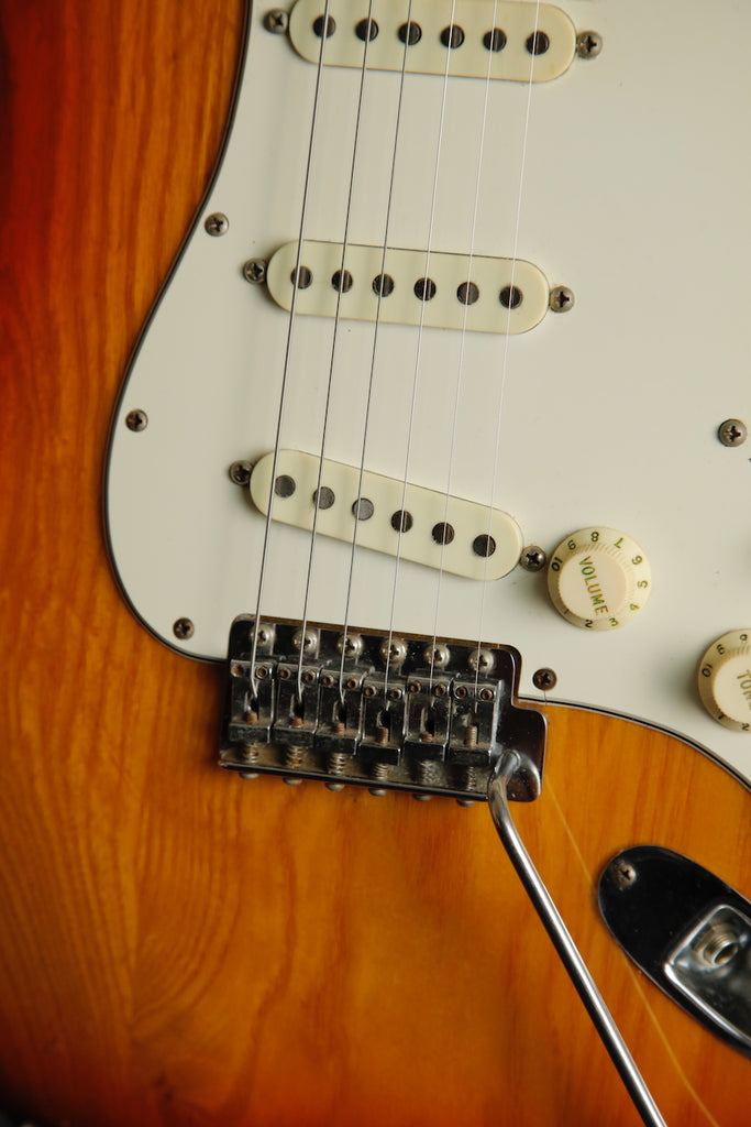 Fender International Series Stratocaster Sienna Sunburst 1981 Vintage Guitar Pre-Owned