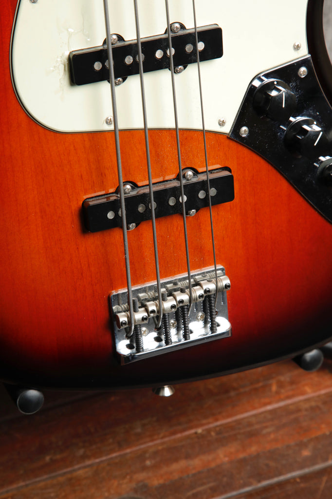 Fender American Professional Fretless Jazz Bass 3-Colour Sunburst Pre-Owned