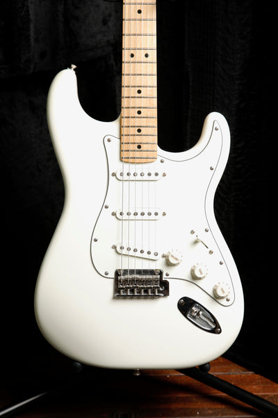Fender Player Series Stratocaster Polar White Maple w/ Case Pre-Owned