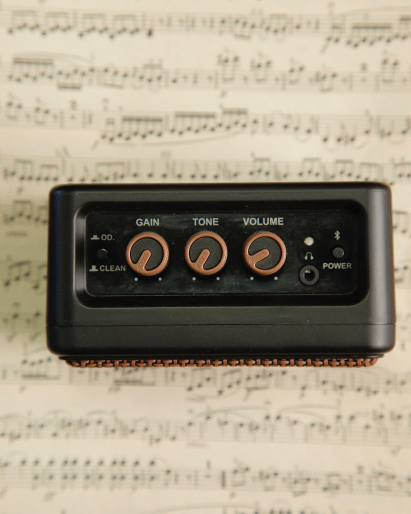 Aroma AG-04 Mini Amplifier Pre-Owned