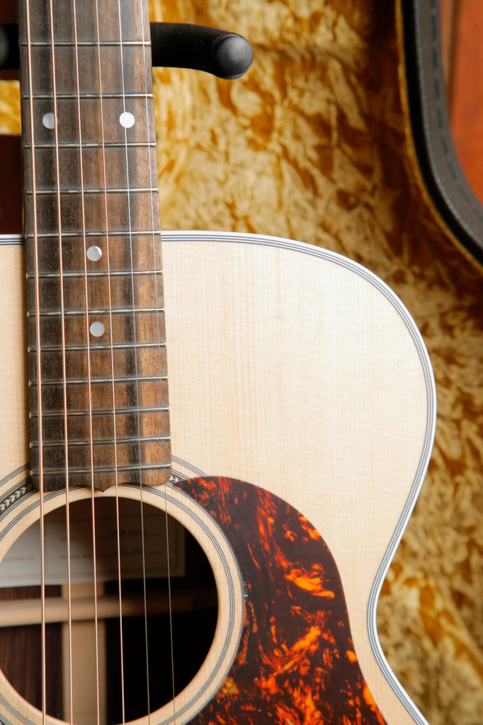 Maton ER90 Traditional Acoustic-Electric Guitar