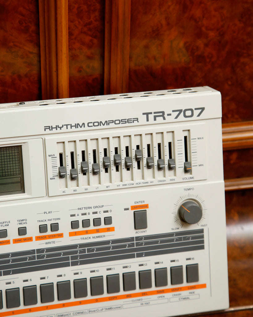 Roland TR-707 Rhythm Composer Drum Machine 1985 Pre-Owned