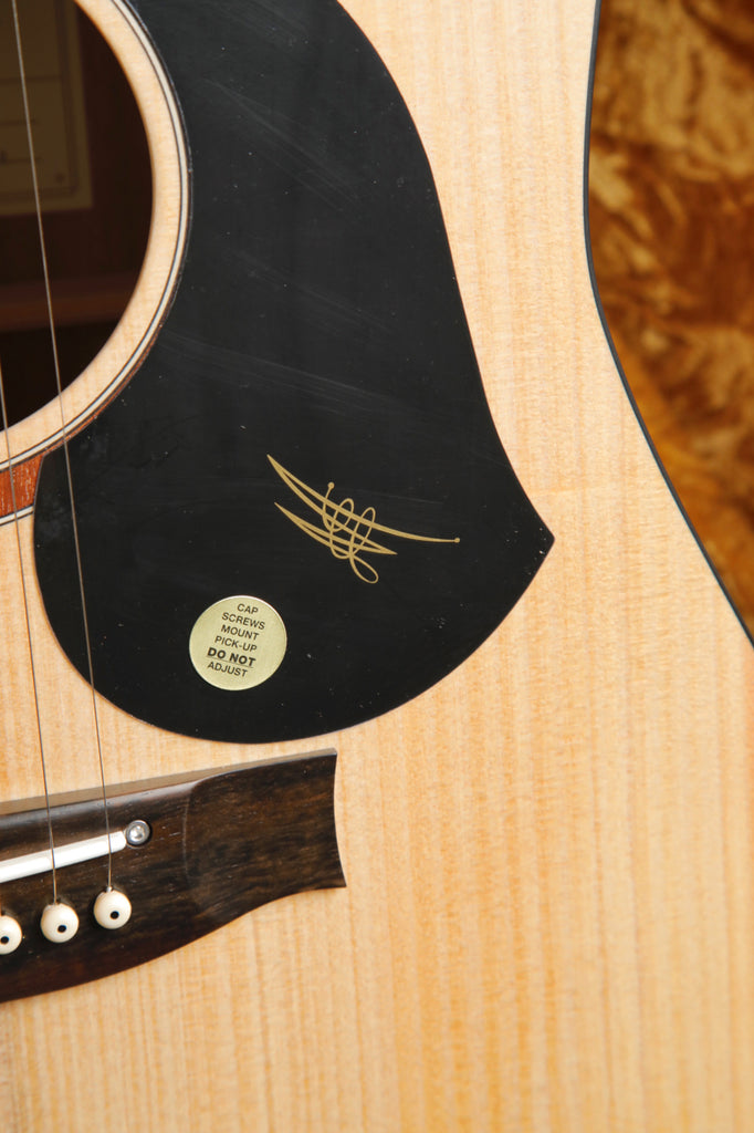 Maton SRS60C Dreadnought Cutaway Acoustic-Electric Guitar