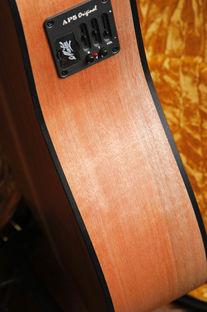 Maton SRS60C Dreadnought Cutaway Acoustic-Electric Guitar