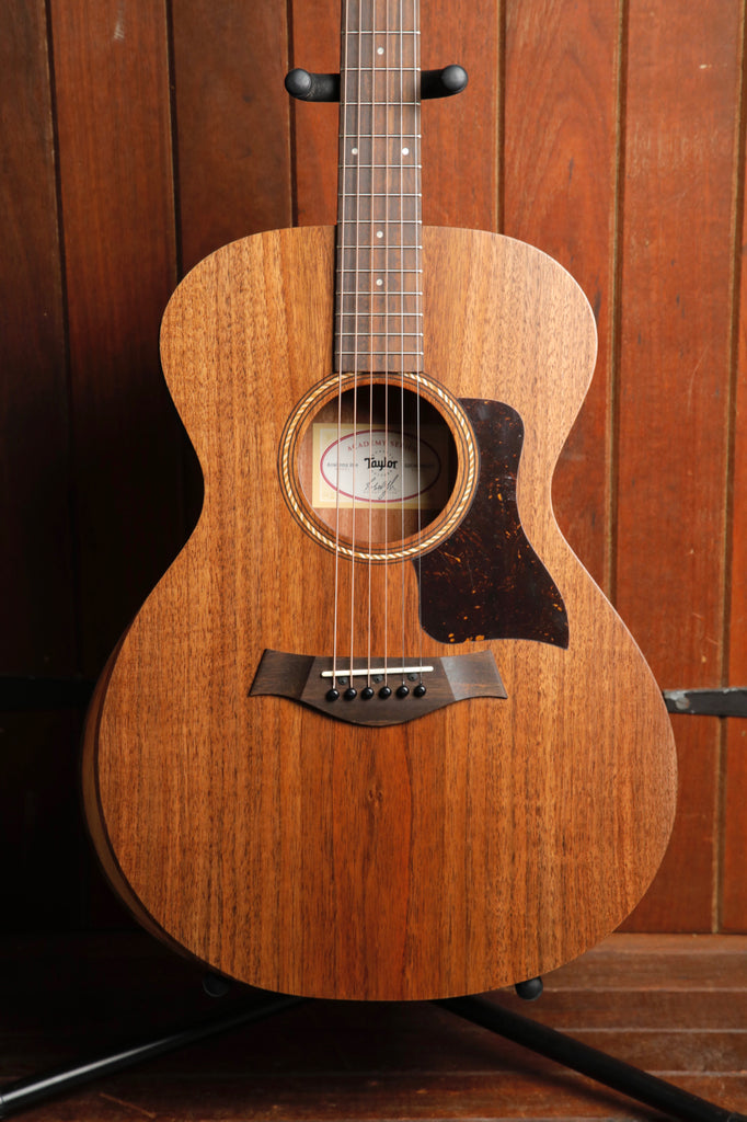 Taylor Academy 22e Layered Walnut Acoustic-Electric Guitar
