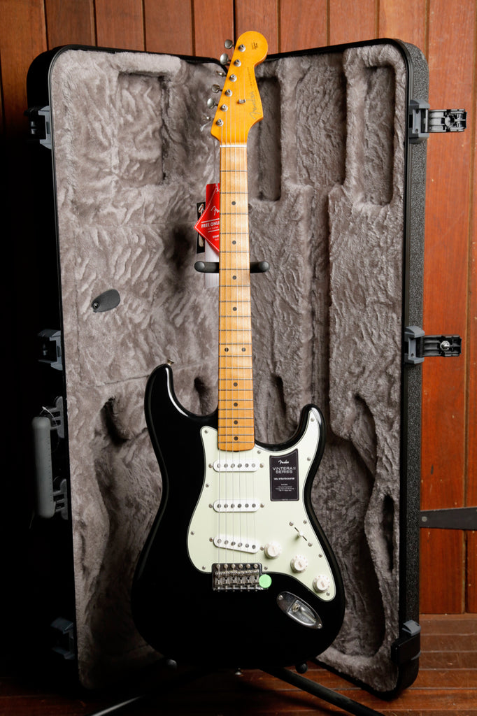 Fender Limited Edition Vintera II Road Worn '60s Stratocaster Black