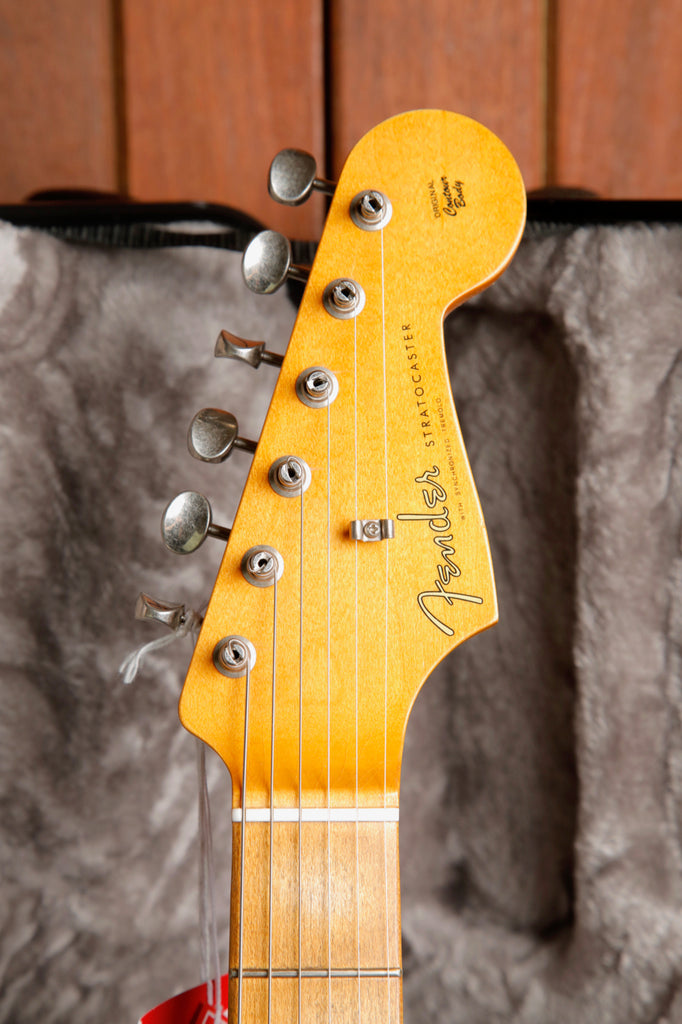 Fender Limited Edition Vintera II Road Worn '60s Stratocaster Black B-Stock