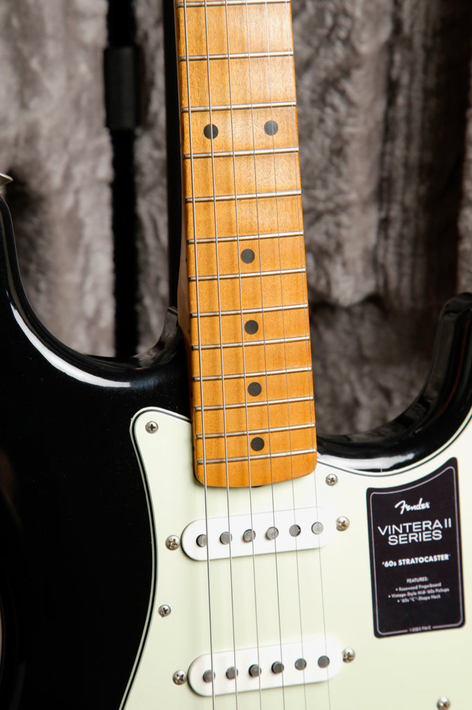 Fender Limited Edition Vintera II Road Worn '60s Stratocaster Black B-Stock