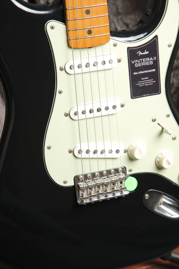 Fender Limited Edition Vintera II Road Worn '60s Stratocaster Black