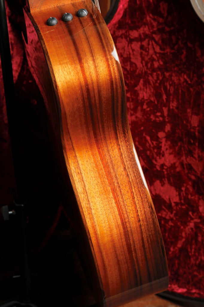 Taylor 724ce Hawaiian KoaAcoustic-Electric Guitar