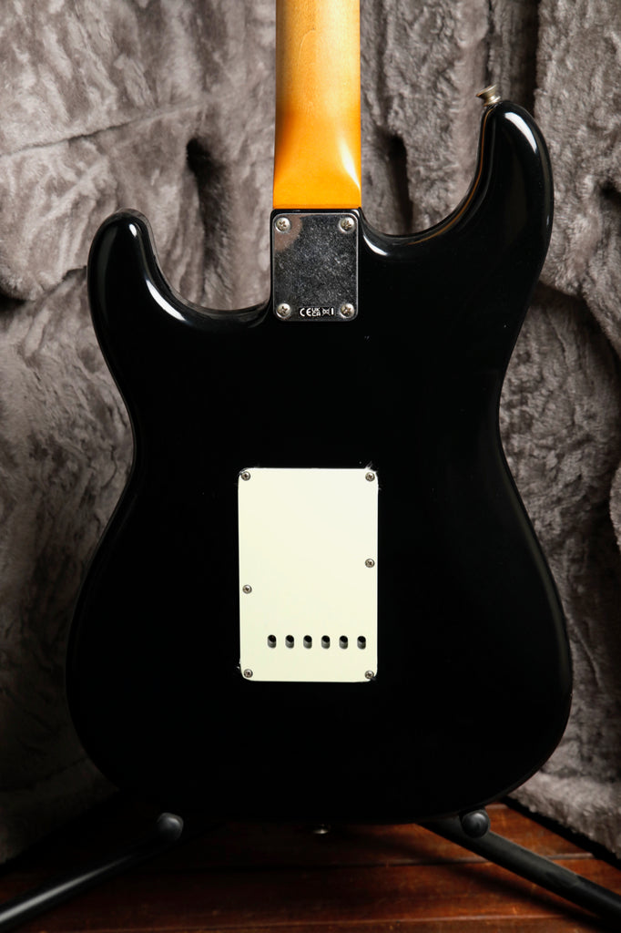 Fender Limited Edition Vintera II Road Worn '60s Stratocaster Black B-Stock