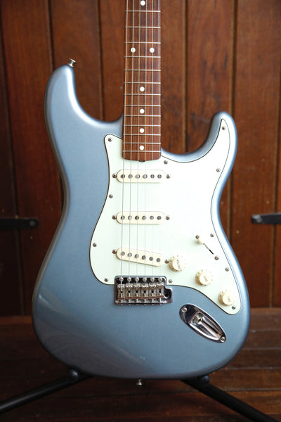 Fender Vintera '60s Stratocaster Ice Blue Metallic Electric Guitar Pre-Owned