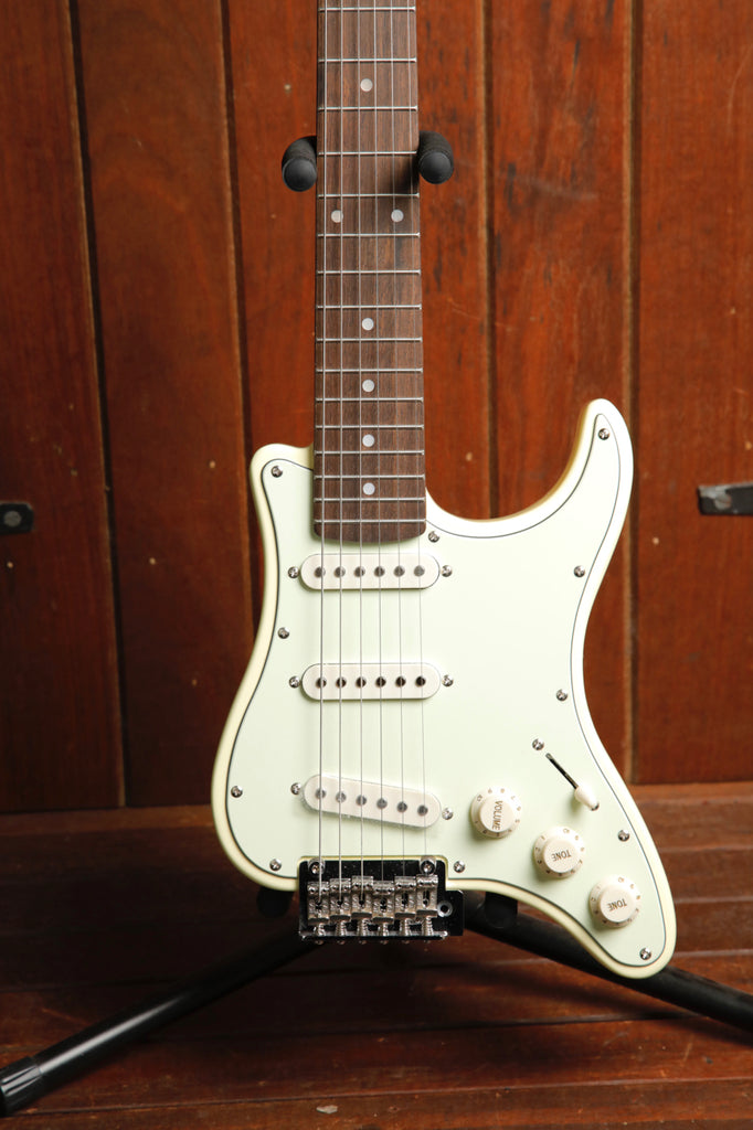 Traveler Guitar Travelcaster Deluxe Olympic White