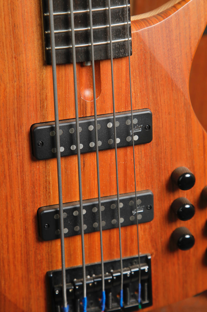 Cole Clark LLB5 Long Lady Bass Guitar Pre-Owned