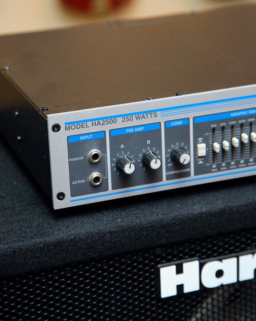 Hartke HA2500 250-Watt Bass Amplifier Stack Pre-Owned