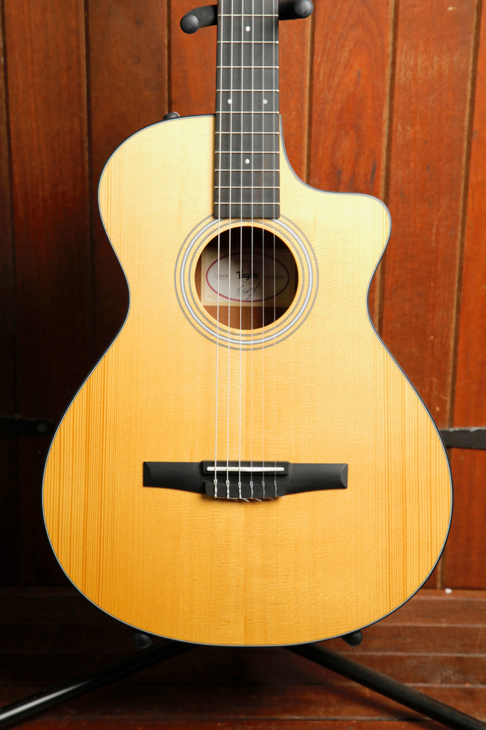 Taylor 112ce-N Acoustic-Electric Nylon Guitar