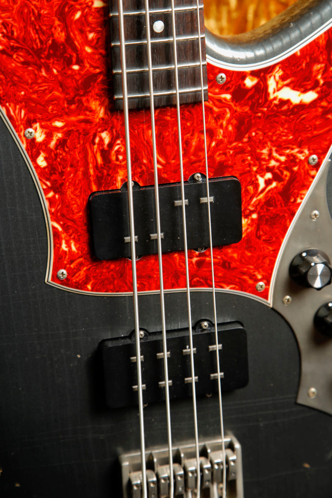 Novo Ivorus Charcoal Frost Bass Guitar