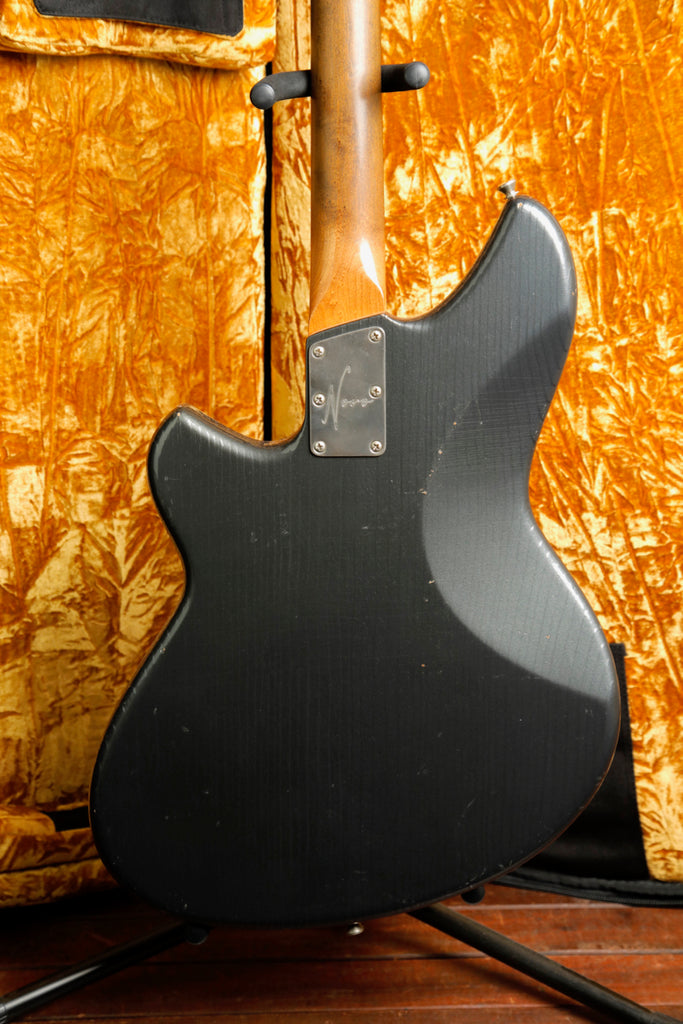 Novo Ivorus Charcoal Frost Bass Guitar