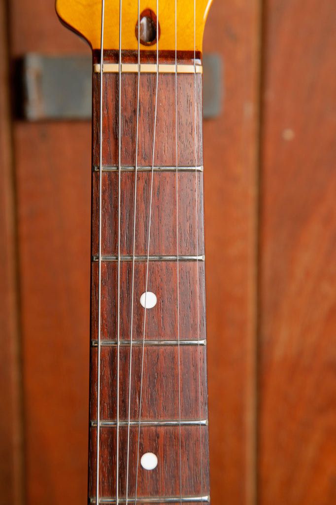 Squier Classic Vibe '60s Stratocaster 3-Tone Sunburst Electric Guitar 2012 Pre-Owned