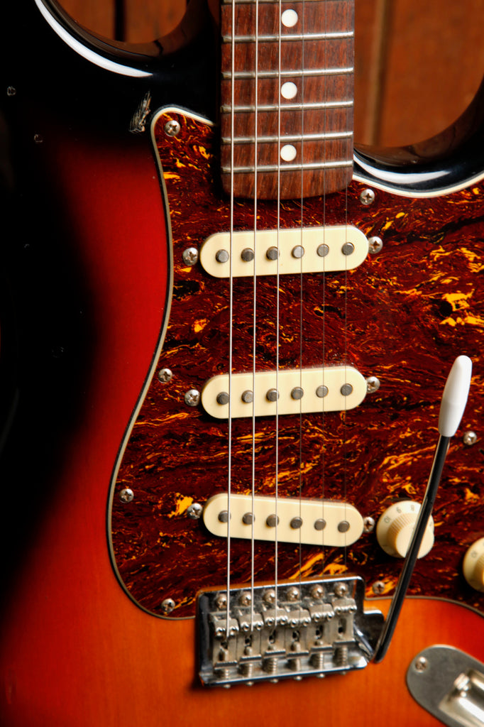 Squier Classic Vibe '60s Stratocaster 3-Tone Sunburst Electric Guitar 2012 Pre-Owned