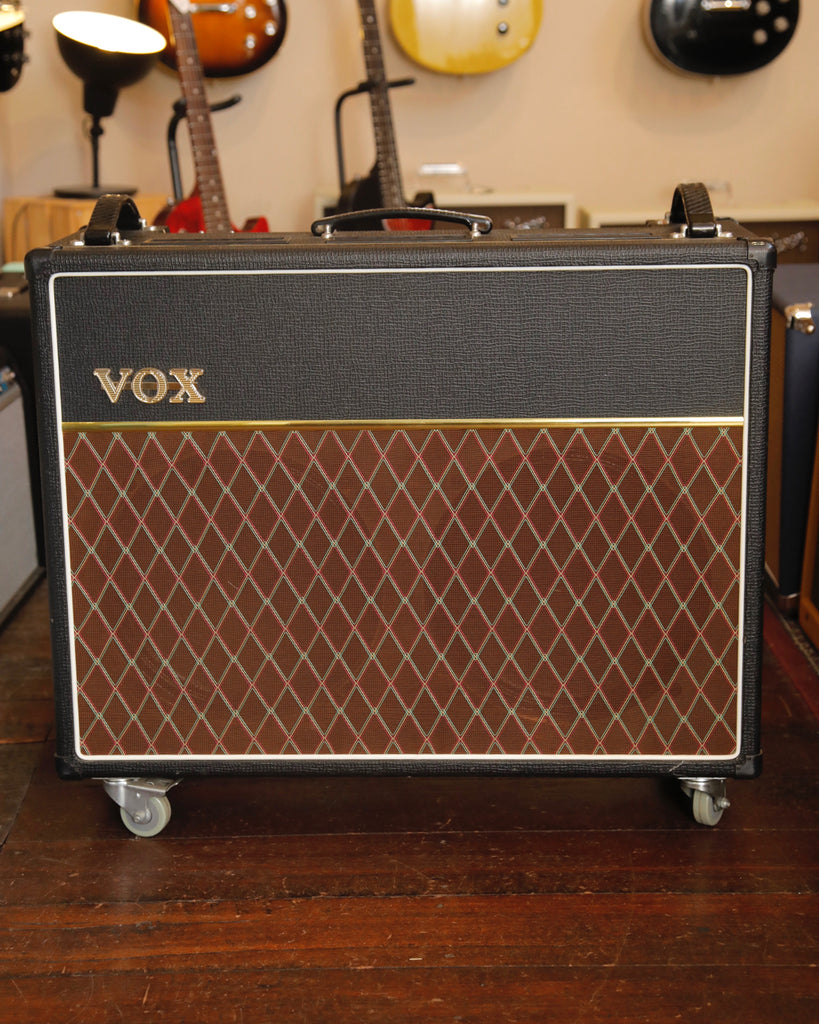 Vox AC30C2 30-Watt 2x12" Valve Combo Guitar Amplifier Pre-Owned