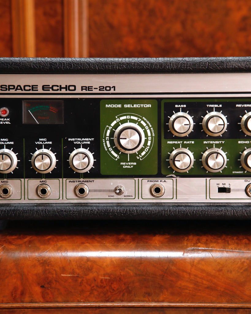 Roland Space Echo RE-201 Tape Echo & Spring Reverb Unit w/Case Vintage Pre-Owned