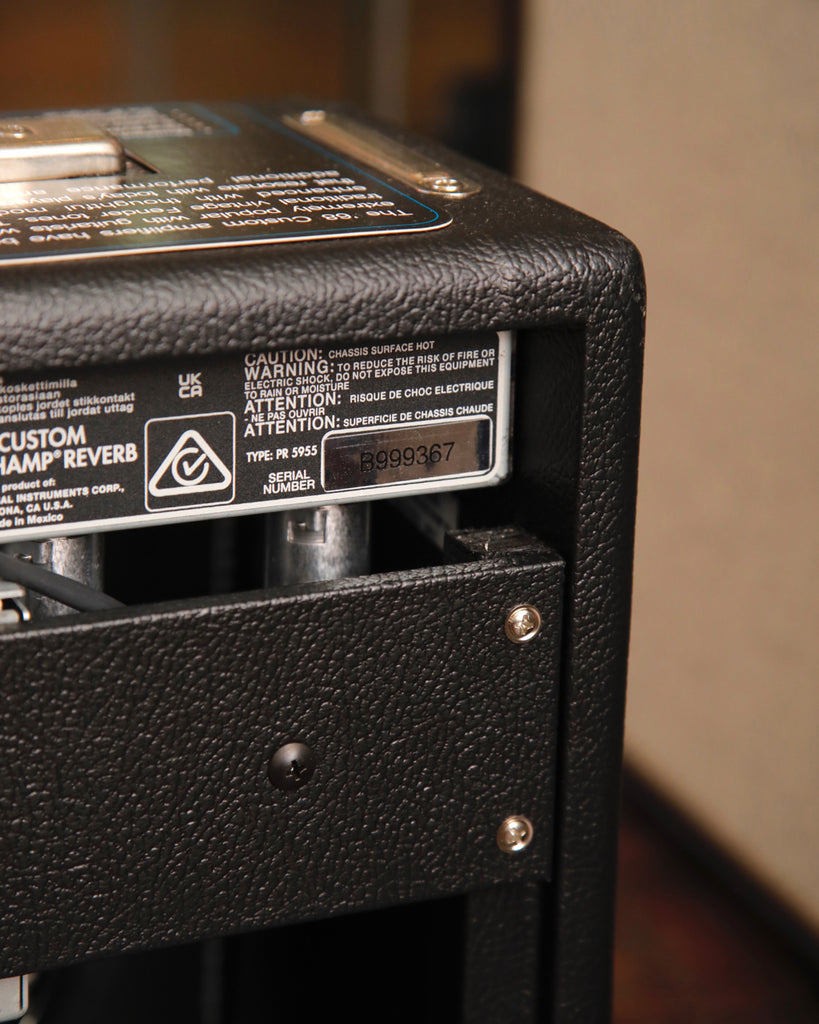 Fender '68 Custom Vibro Champ Reverb Guitar Combo Amplifier Pre-Owned