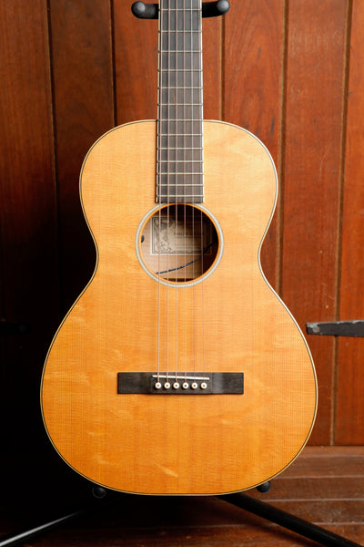 Larrivée O-01 Parlor Maple Special Edition Acoustic-Electric Guitar 2004 Pre-Owned