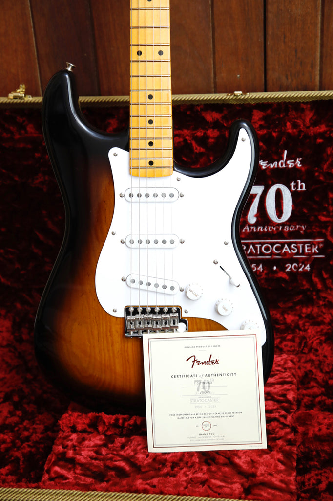 Fender 70th Anniversary American Vintage II 1954 Stratocaster 2-Colour Sunburst