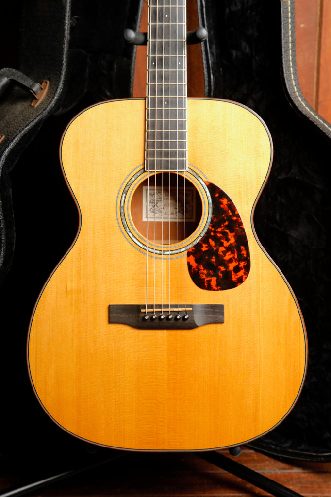 Larrivée OM-05 Spruce/Mahogany Acoustic-Electric Guitar 1996 Pre-Owned