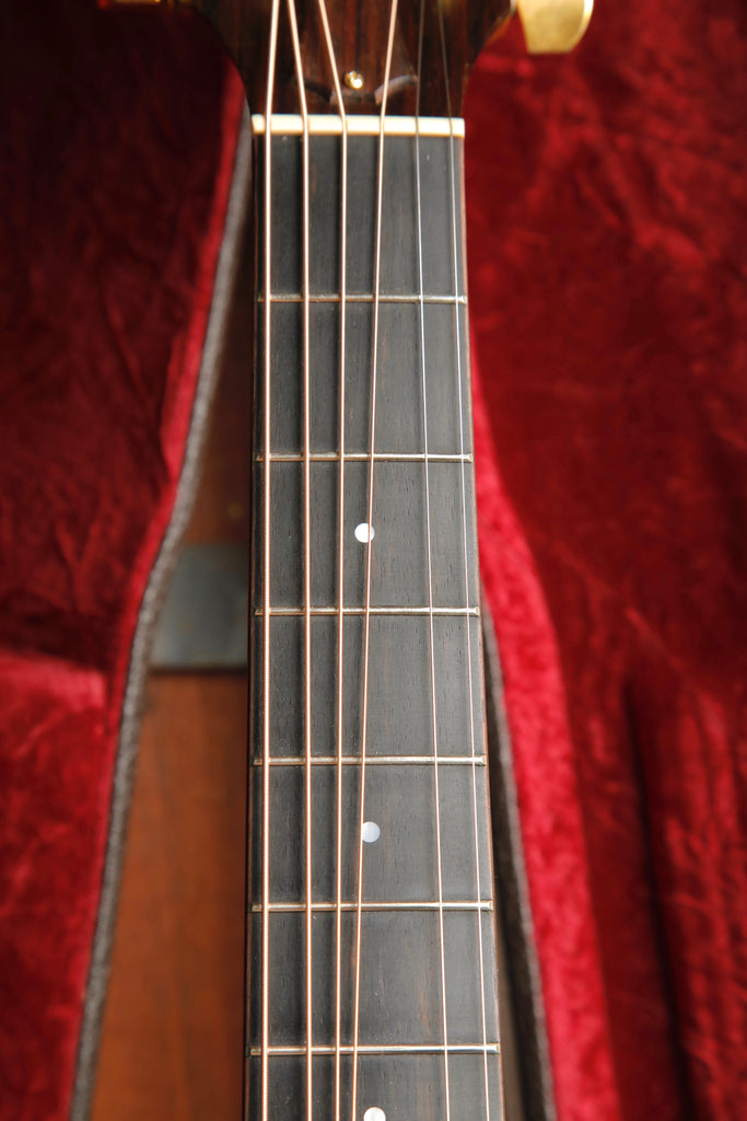 Taylor 710ce Rosewood Dreadnought Acoustic-Electric Guitar 2007 Pre-Owned