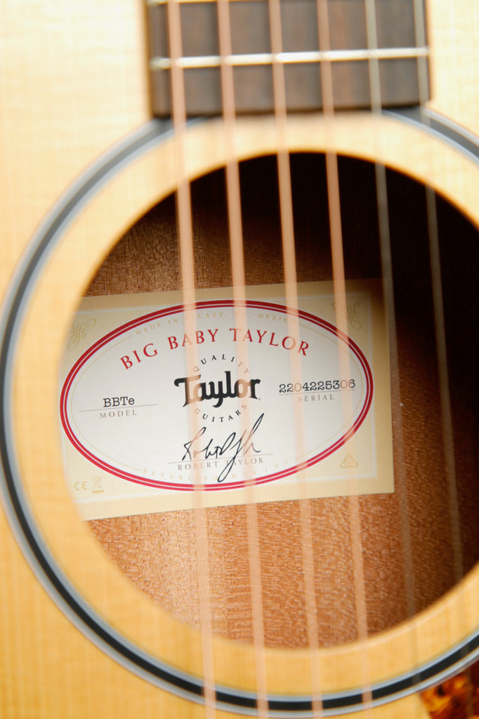 Taylor Big Baby Taylor BBT-e Acoustic-Electric Guitar