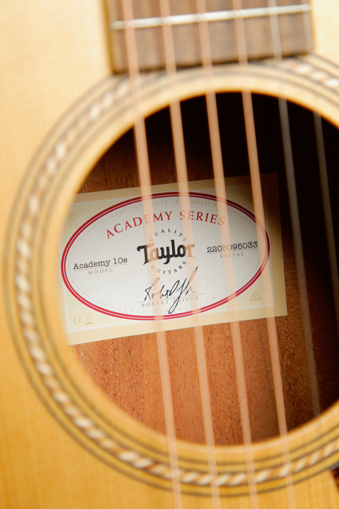 Taylor Academy 10e Walnut Acoustic-Electric Guitar