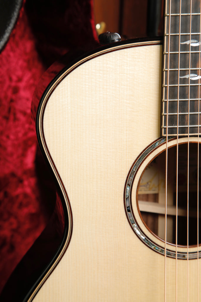 Taylor Builder's Edition 814ce Acoustic-Electric Guitar