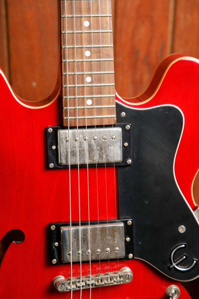 Epiphone ES-335 DOT Cherry Semi-Hollow Electric Guitar 2011 Pre-Owned