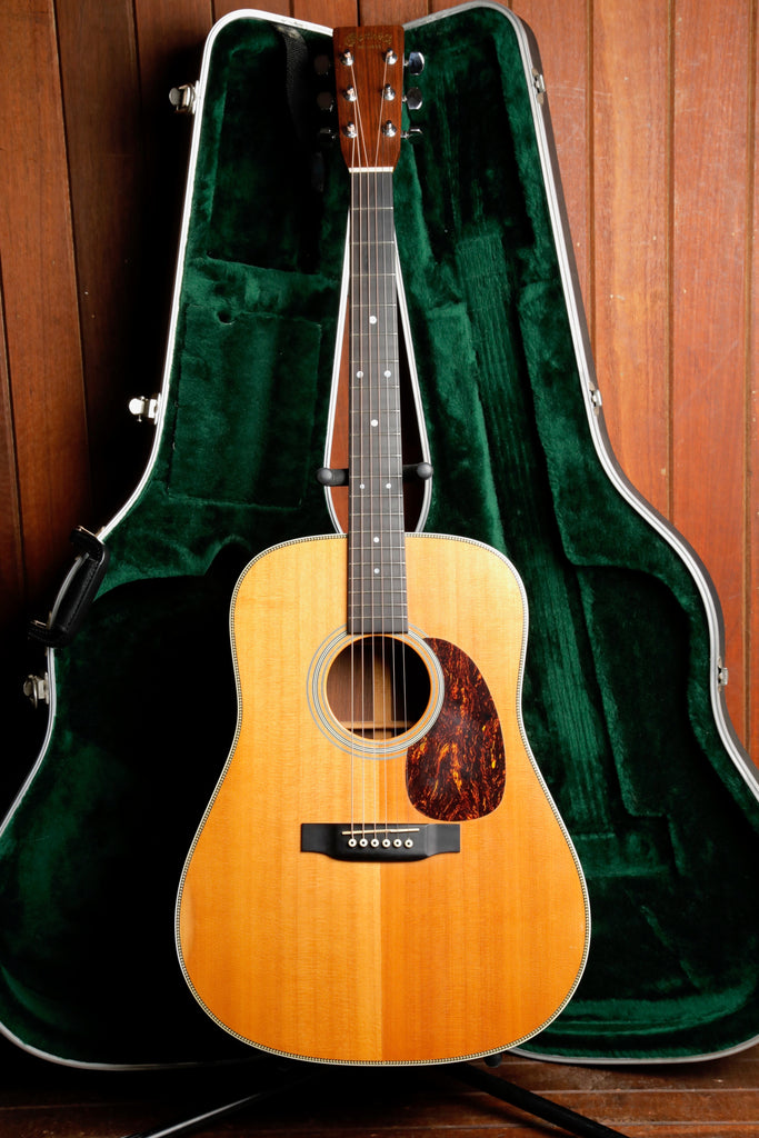 Martin HD-28 Dreadnought Acoustic-Electric Guitar 2002 Pre-Owned