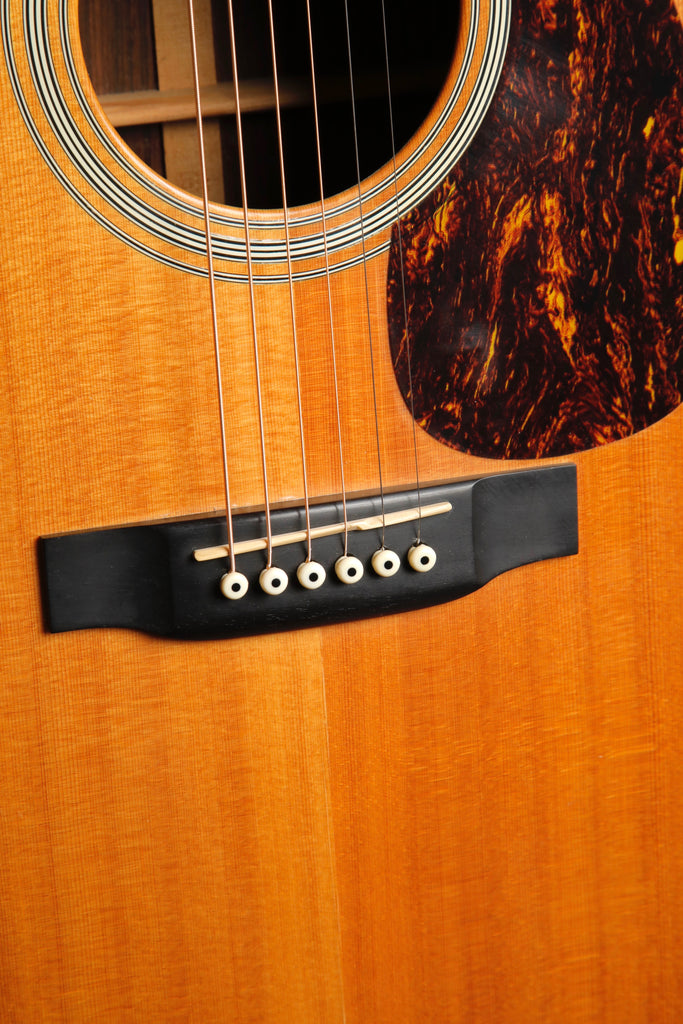 Martin HD-28 Dreadnought Acoustic-Electric Guitar 2002 Pre-Owned