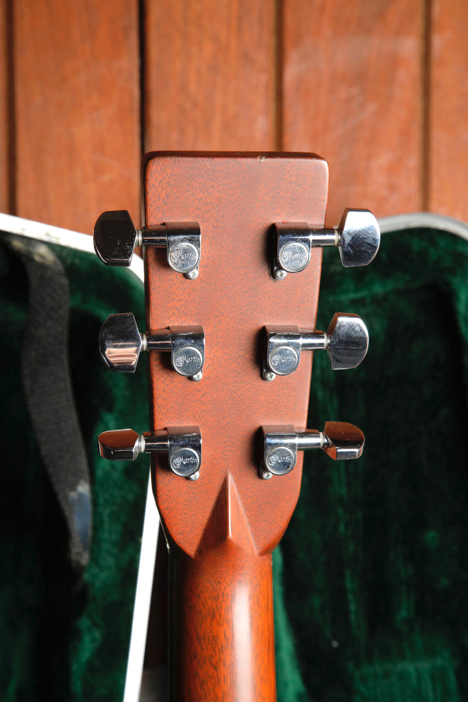 Martin HD-28 Dreadnought Acoustic-Electric Guitar 2002 Pre-Owned