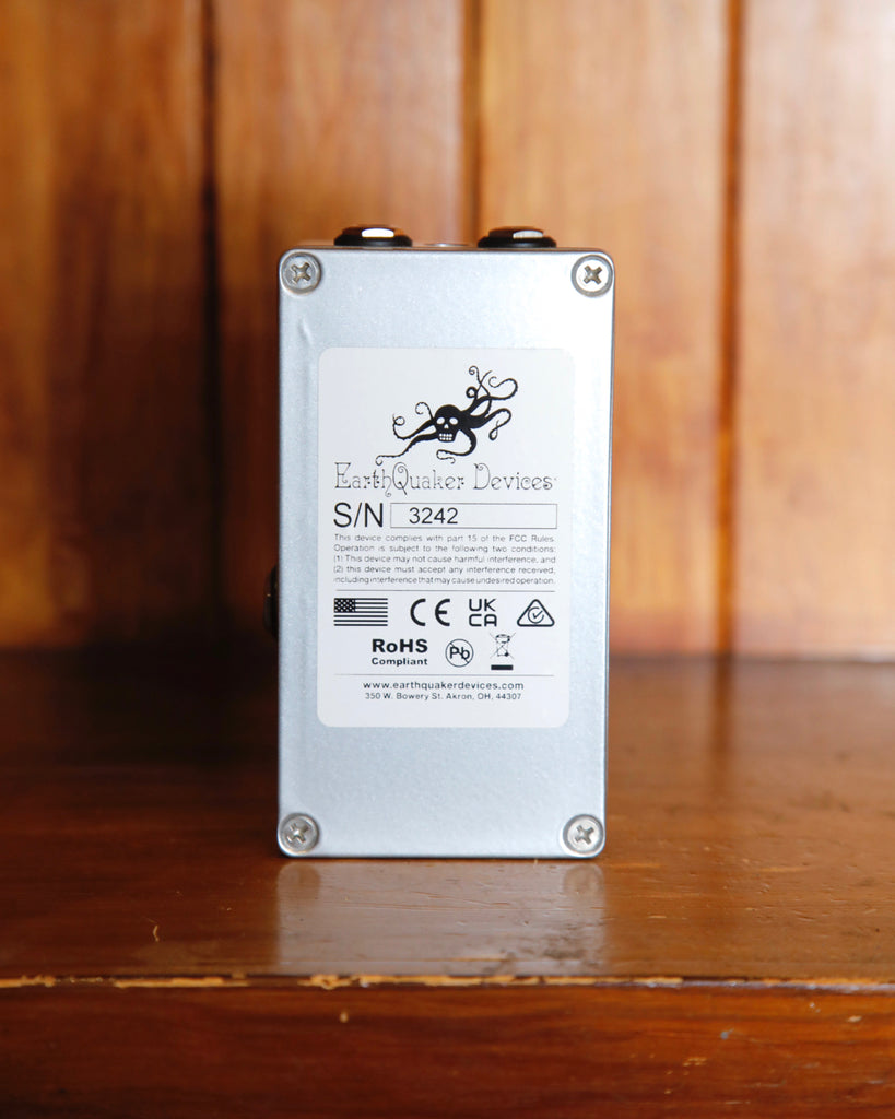 Earthquaker Devices x Death By Audio Time Shadows Subharmonic Multi-Delay Resonator V2 Pedal