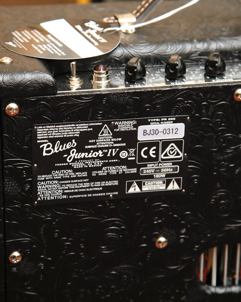 Fender Blues Junior IV 30th Anniversary 15-Watt 1x12" Valve Combo Amplifier