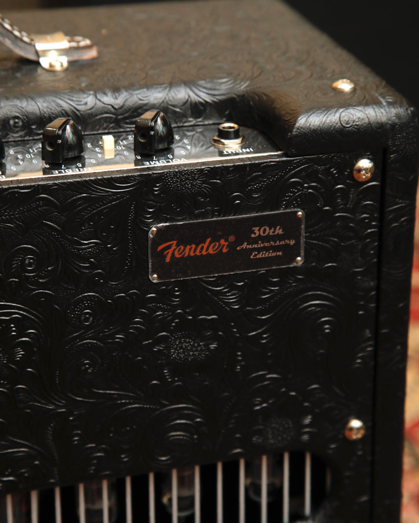 Fender Blues Junior IV 30th Anniversary 15-Watt 1x12" Valve Combo Amplifier