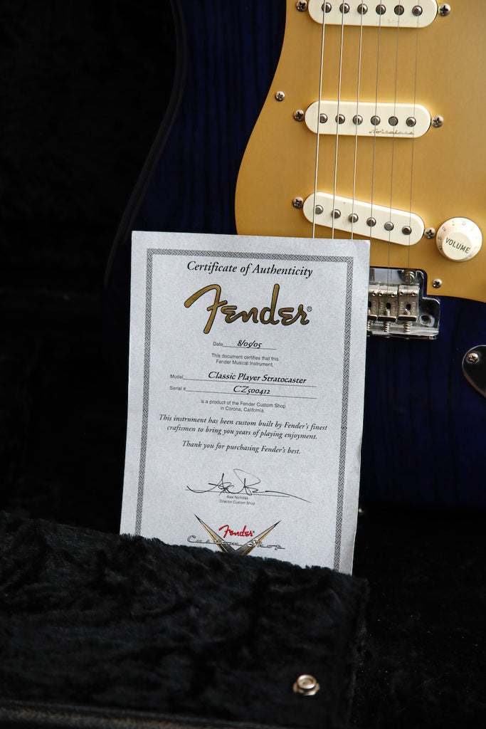 Fender Custom Shop Classic Player Stratocaster Cobalt Blue Electric Guitar 2005 Pre-Owned