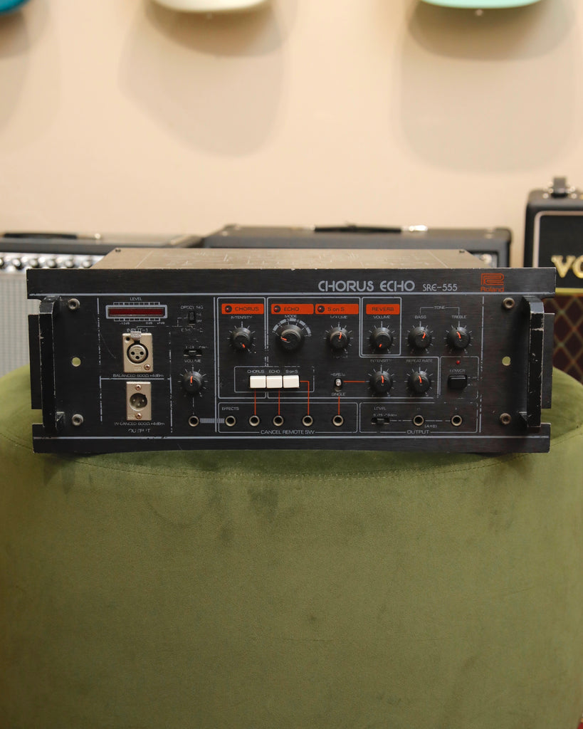 Roland SRE-555 Chorus Echo Vintage Tape Echo/Reverb/Chorus Unit Pre-Owned