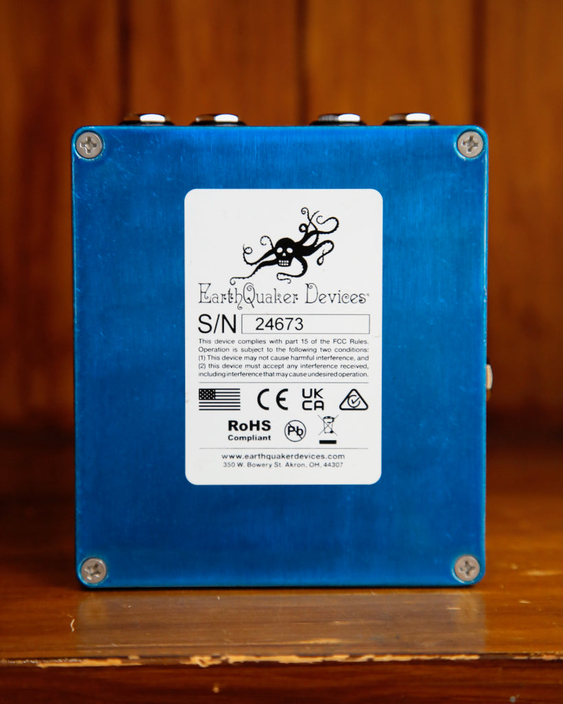 Earthquaker Devices Avalanche Run Delay Reverb V2 Pedal