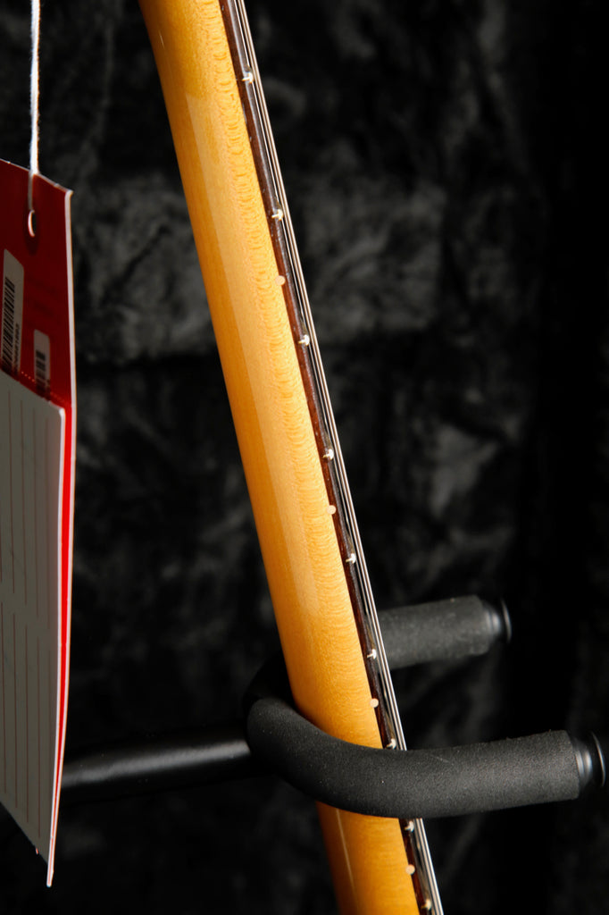 Fender Limited Edition Vintera II Road Worn '60s Stratocaster 3-Colour Sunburst
