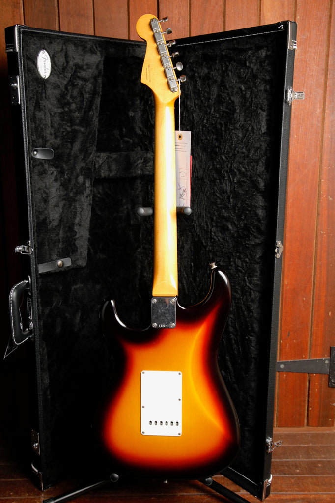 Fender Limited Edition Vintera II Road Worn '60s Stratocaster 3-Colour Sunburst
