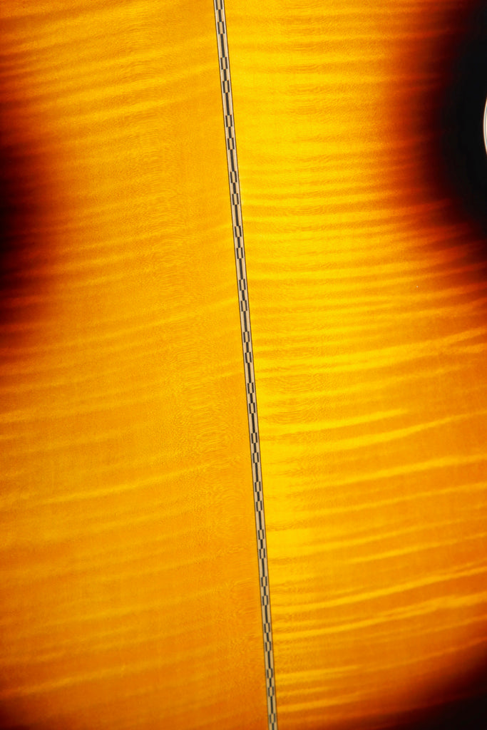 Sigma GJA-SG200 Grand Jumbo Vintage Sunburst Acoustic-Electric Guitar